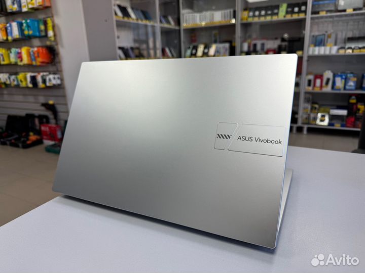 Ноутбук Asus VIvobook Core i5-1235U 1.30Ghz Ram 8g