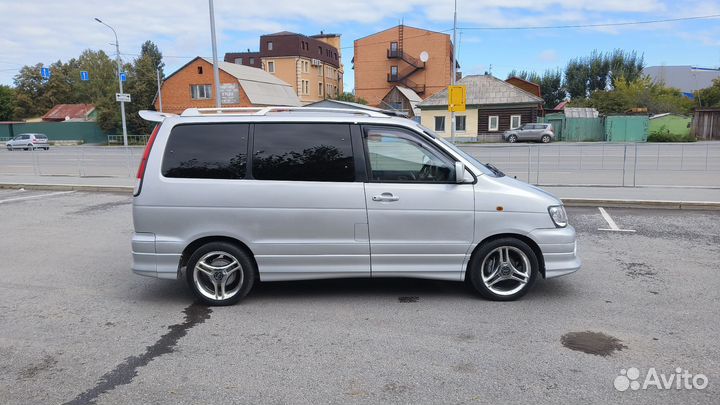 Toyota Lite Ace Noah 2.0 AT, 1999, 338 600 км
