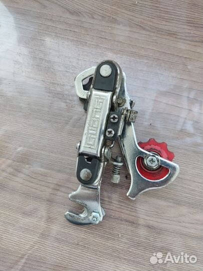 Задний переключатель скоростей