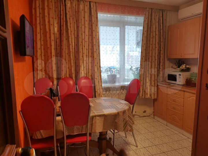 4-к. квартира, 103,2 м², 1/2 эт.