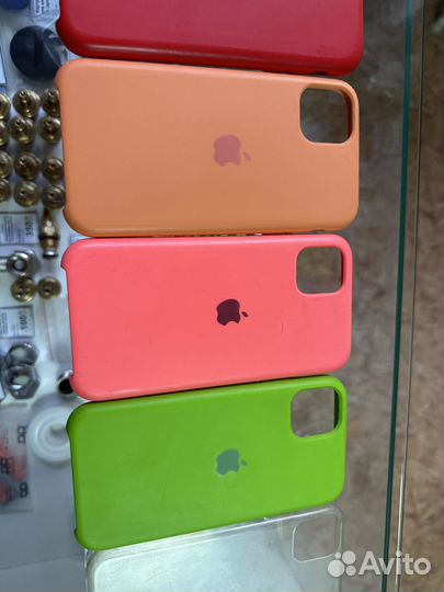 Чехол на iPhone 11