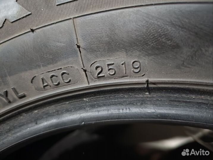 Maxxis Arctic Trekker SP03 205/65 R16