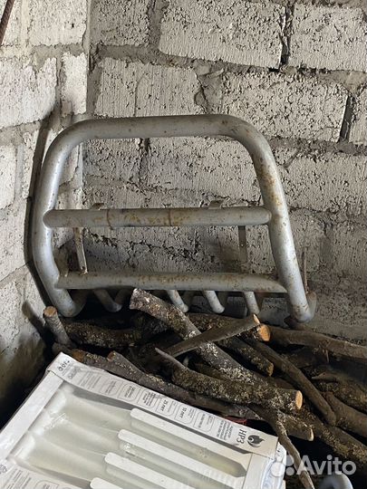 Кенгурятник на ниву