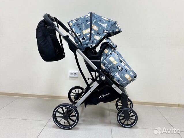 Прогулочная коляска с реверсивным блоком Luxmom