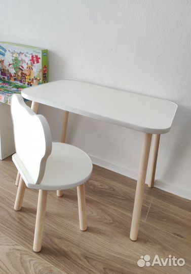 Детский стол и стул