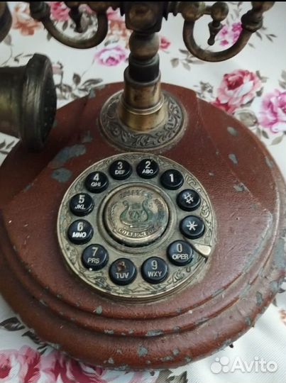 Ретро телефон. Рабочий