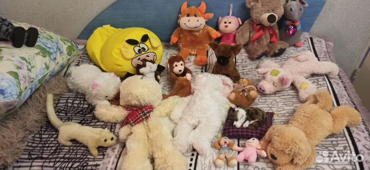 Мягкие игрушки, куклы