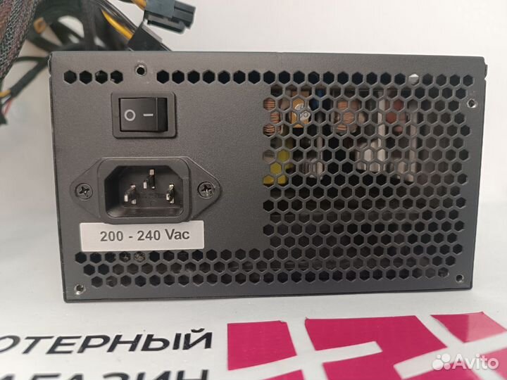 Блок питания AeroCool kcas 700w 80+ bronze 2x 6+2