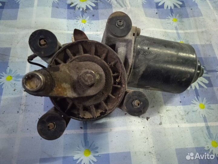 Мотор стеклоподъемника