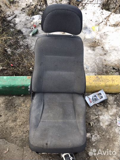 Комплект сиденьий на ваз 2114