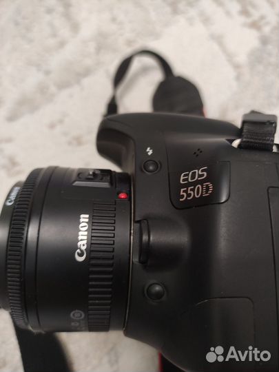 Canon eos 550d с оригинальным портретником 50 мм