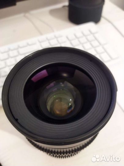 Объектив samyang 35 mm