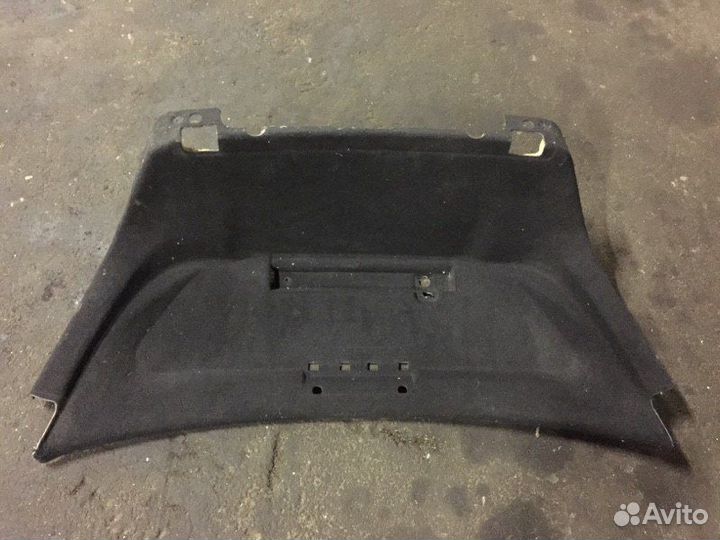 Обшивка крышки багажника Mercedes-Benz S-Class