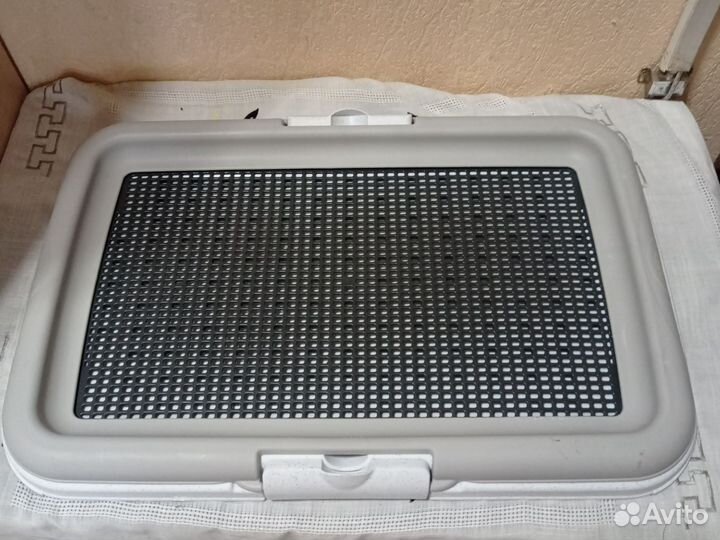 Лоток для собак под пеленку