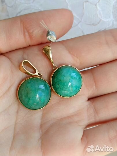 Изумруд природный, Сердолик, нефрит