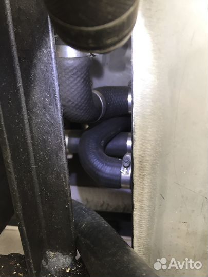 Ультразвуковая мойка деталей двигателя