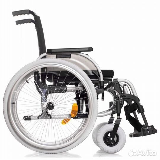 Коляска инвалидная (новая)