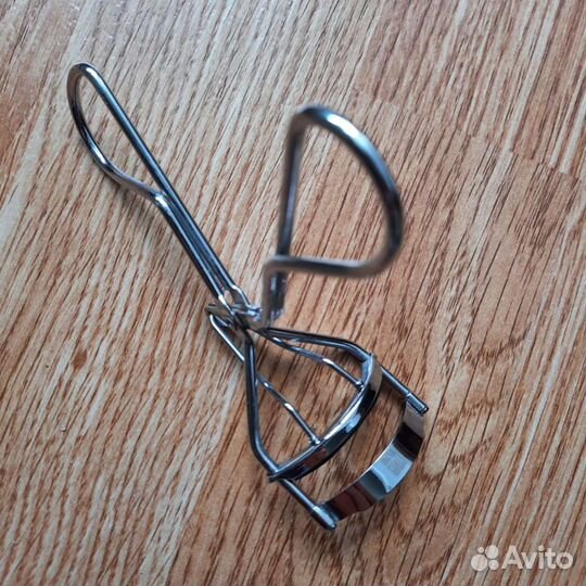 Щипцы для завивки ресниц (керлер) в дар