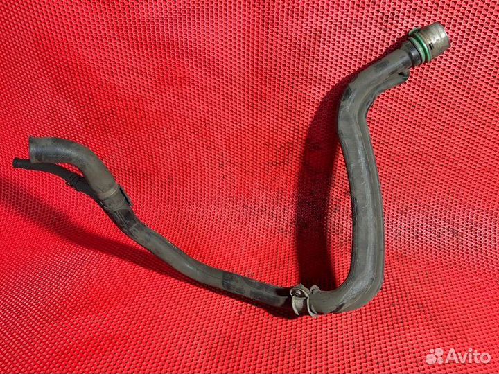 Горловина топливного бака Toyota Avensis AZT250