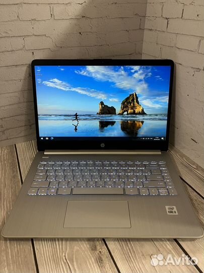 Ноутбук HP i3-1005G1/8Gb/SSD M.2 256Gb