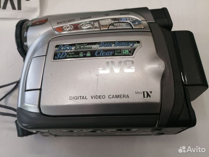 Видеокамера jvc кассетная GR-D240e