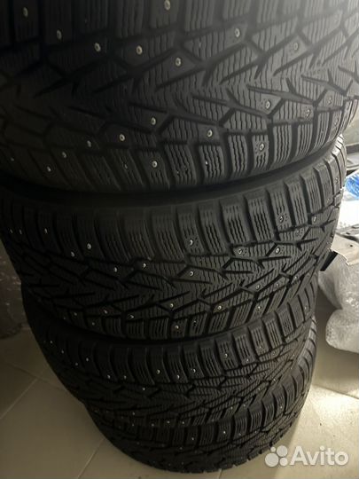 Nokian Tyres Hakkapeliitta 7 235/55 R17