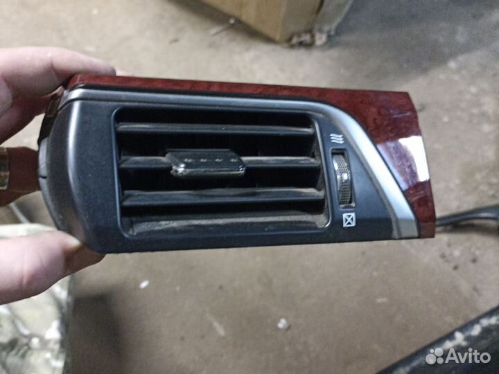 Левый воздуховод toyota camry v50