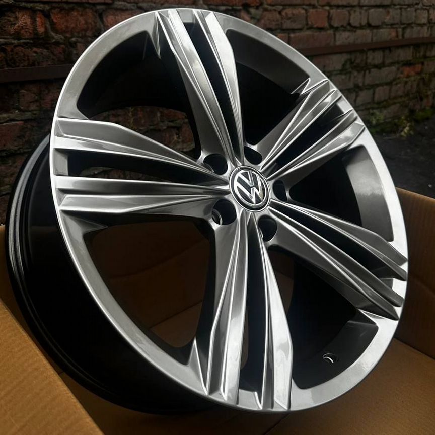 Литые диски Powcan 8.5×R20 5×112