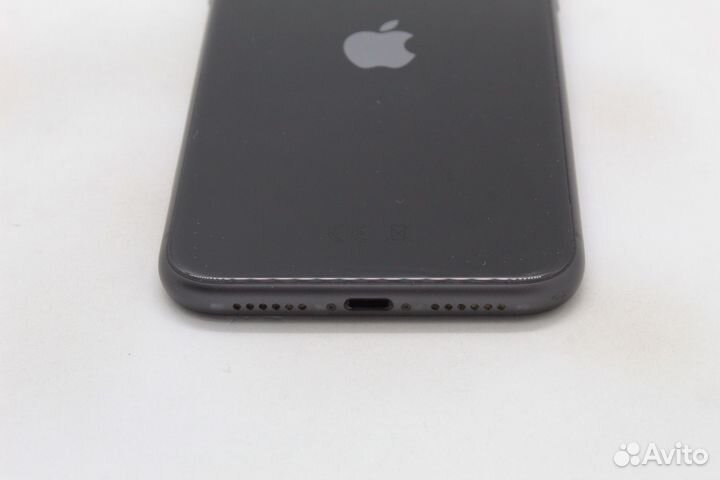 Телефон Apple iPhone 11 64Gb Black