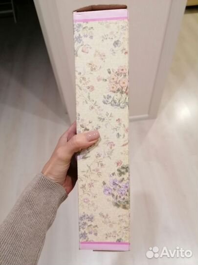 Кукла большая в коробке новая в платье