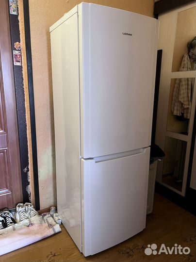 Холодильник Leran CBF167 W