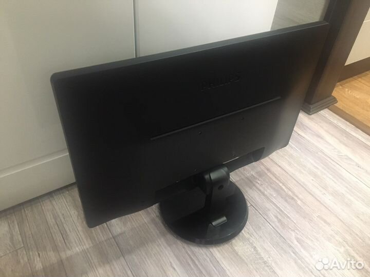 Монитор Philips 236V