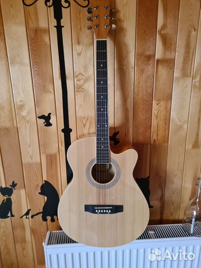 Продаю гитару