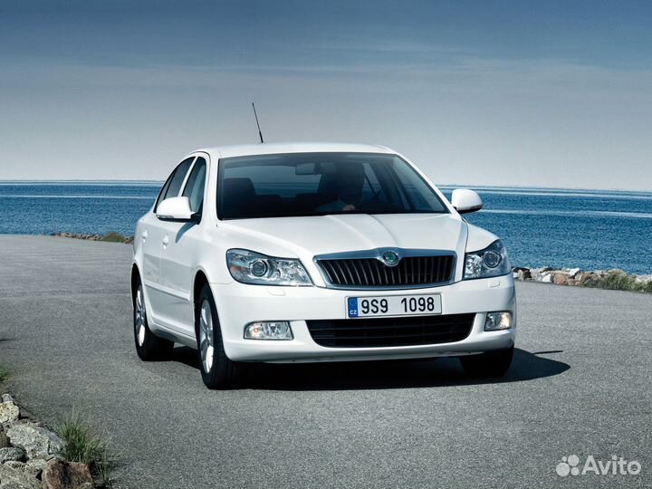 Skoda Octavia A5 2008-2013 Фары передние