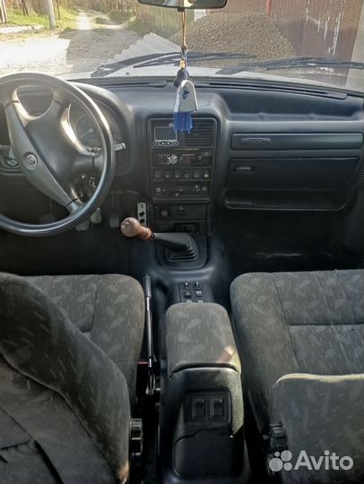 ГАЗ 31105 Волга 2.3 МТ, 2004, 50 000 км