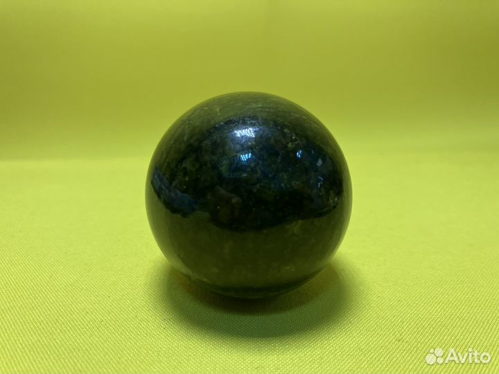 К.1042 Яйцо пасхальное из змеевика 6.5*5.5см