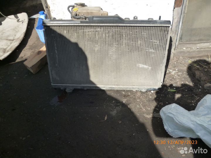 Радиатор основной тойота авенсис дизель