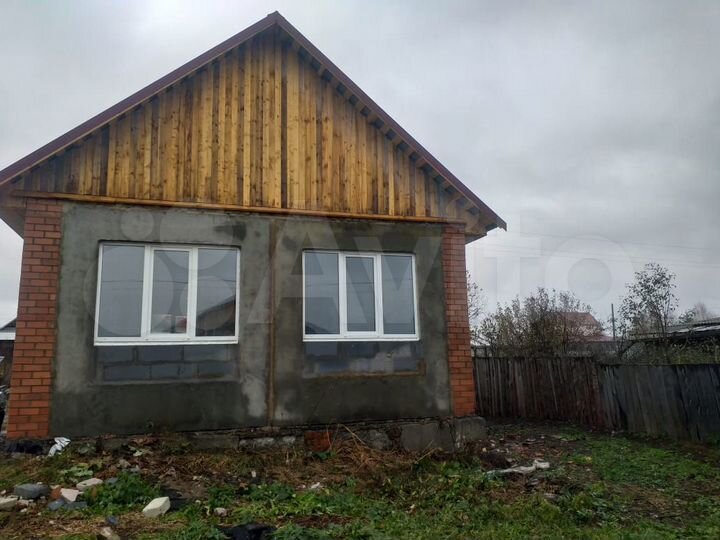 Дом 60 м² на участке 11 сот.