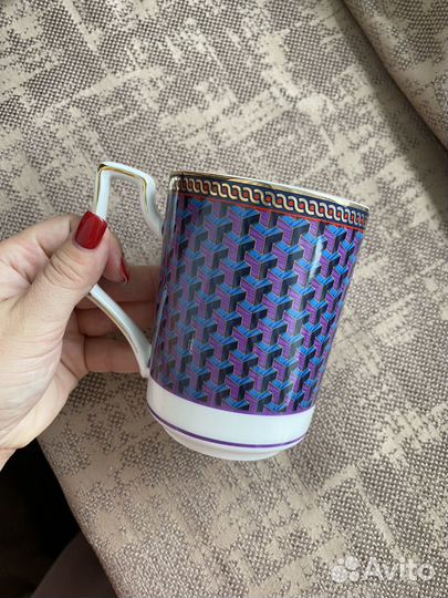 Кружка фарфоровая новая в подарочной упаковке