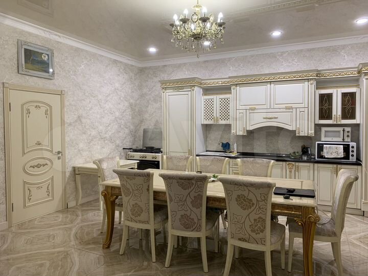 Дом 540 м² на участке 4,6 сот.