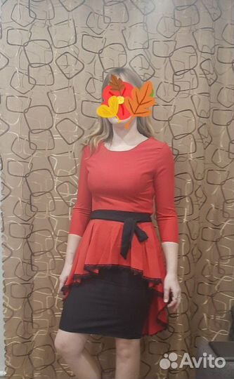 Красное платье