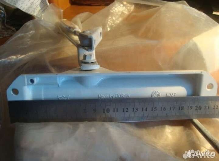 Доводчик дверной dorma