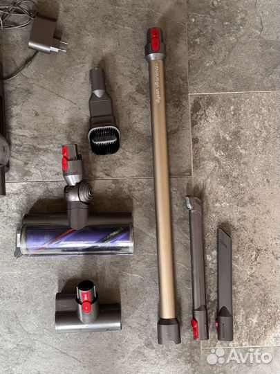 Пылесос dyson v8 animal+