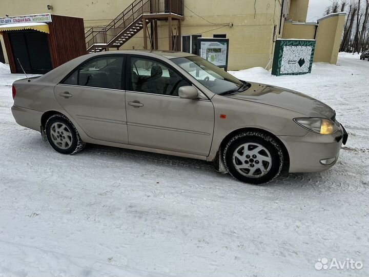 Toyota Camry 2.4 МТ, 2003, 610 000 км