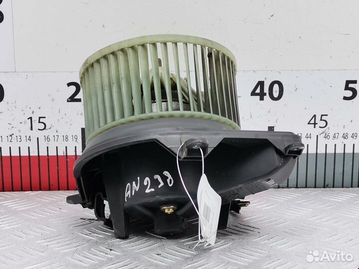 Моторчик печки для Peugeot-Citroen Xsara 6441J6