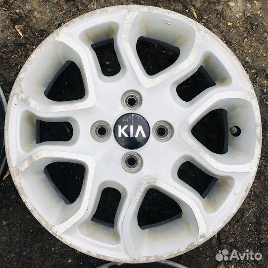 Комплект 15 оригиналов киа 4х100 Ет 52 цо 54.1