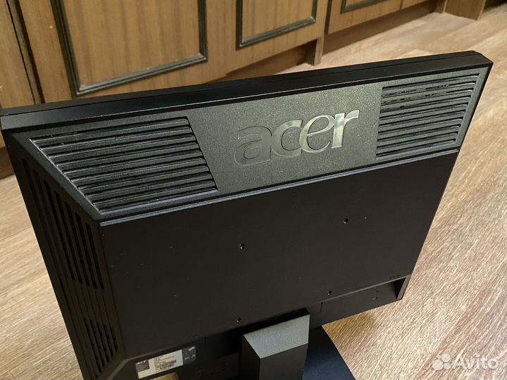 Монитор Acer V193