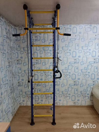 Детская спортивная шведская стенка