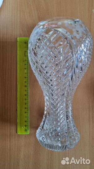 Ваза хрустальная