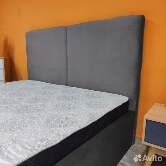 Кровать с Матрасом и Подъемным механизмом